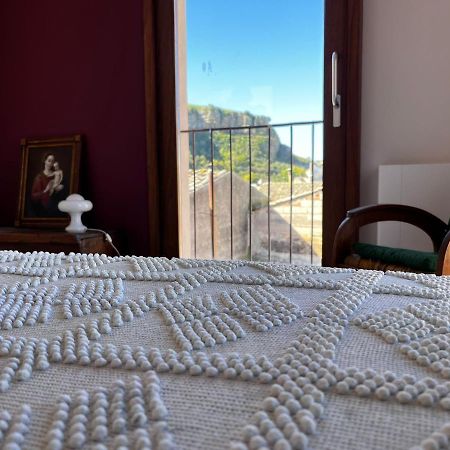 Palazzo Triolo - Dimora Di Charme Acomodação com café da manhã Corleone Exterior foto